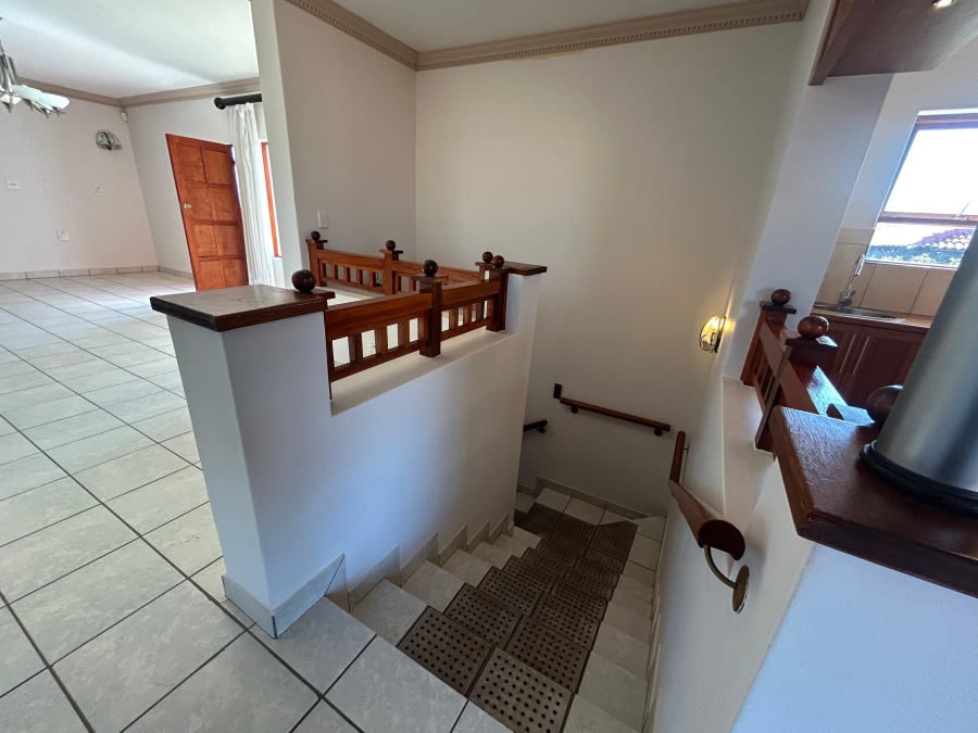 5 Bedroom Property for Sale in Birdwood Estate North West